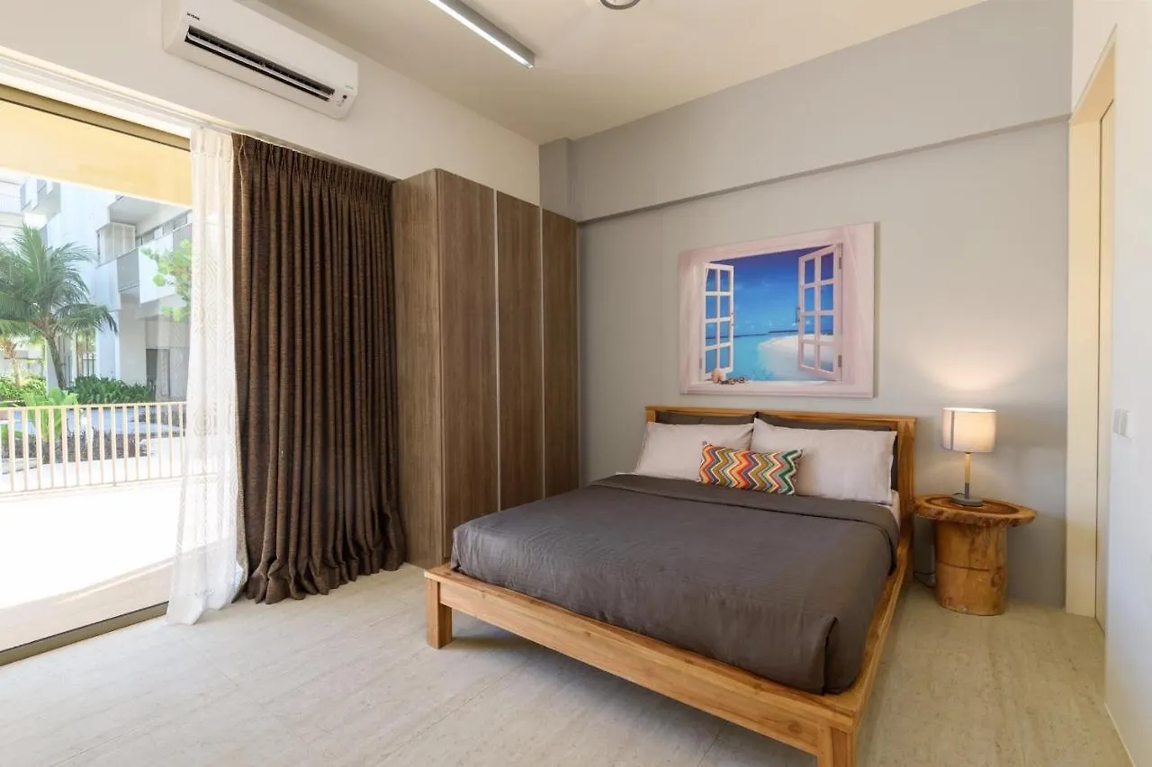 By The Sea Beach Front Apartment Batu Feringgi 0*,  Malaysia