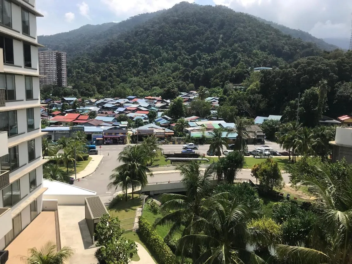 By The Sea Beach Front Apartment Batu Feringgi