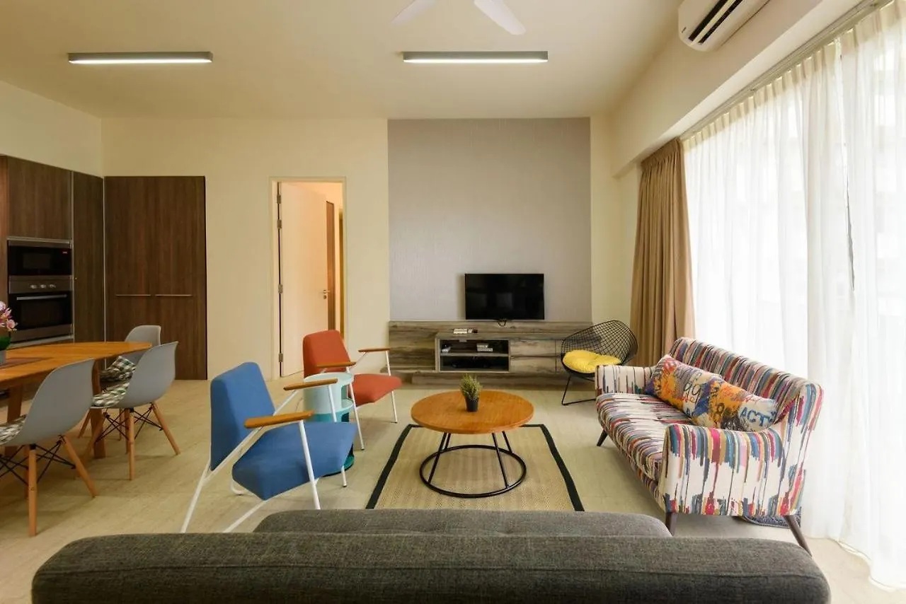 By The Sea Beach Front Apartment Batu Feringgi