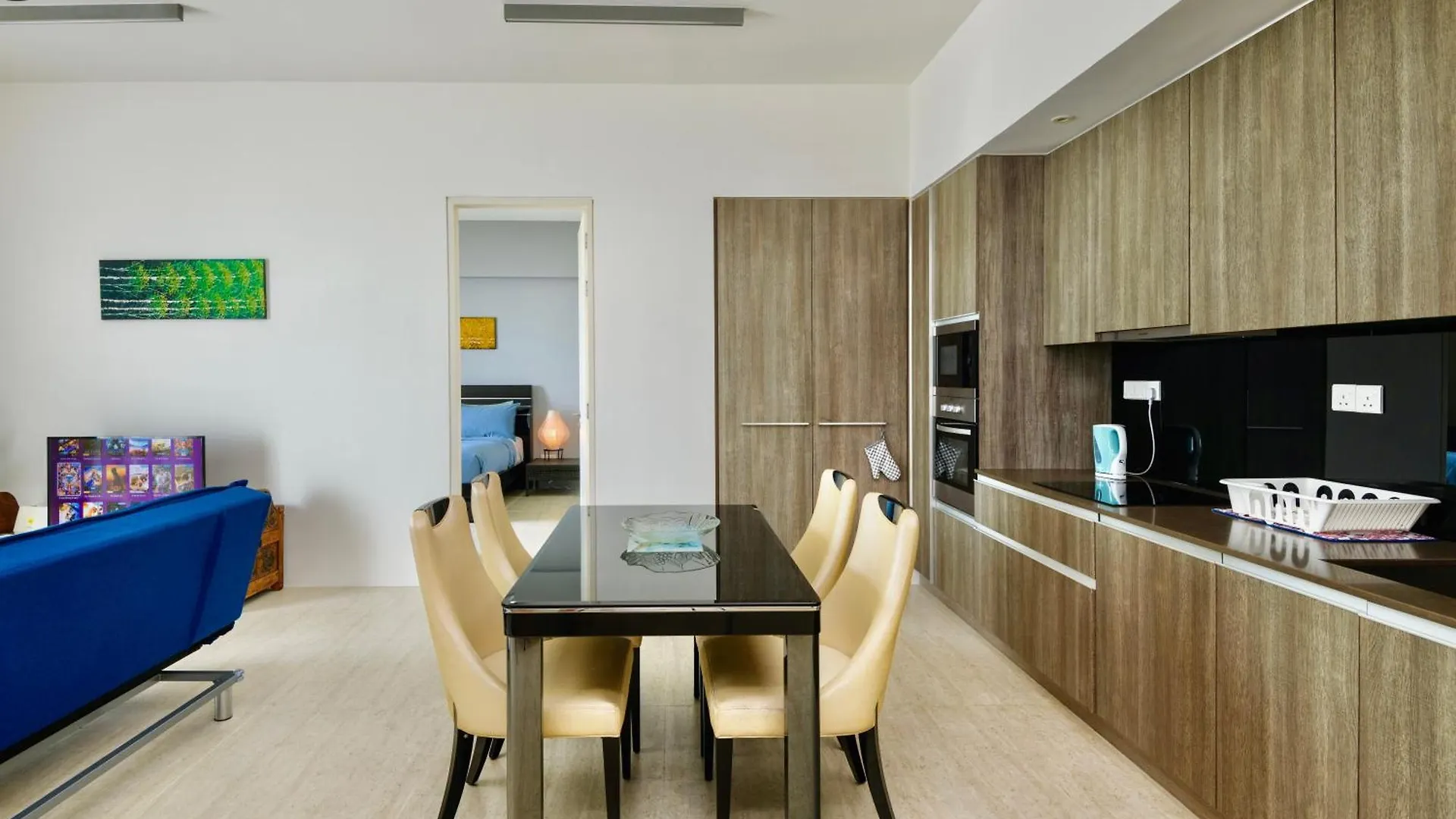 By The Sea Beach Front Apartment Batu Feringgi