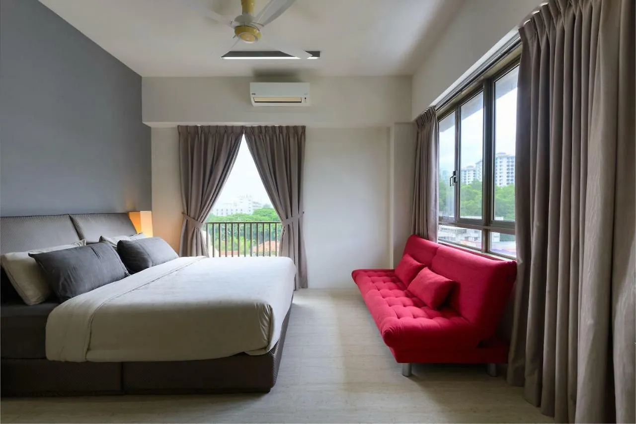 By The Sea Beach Front Apartment Batu Feringgi