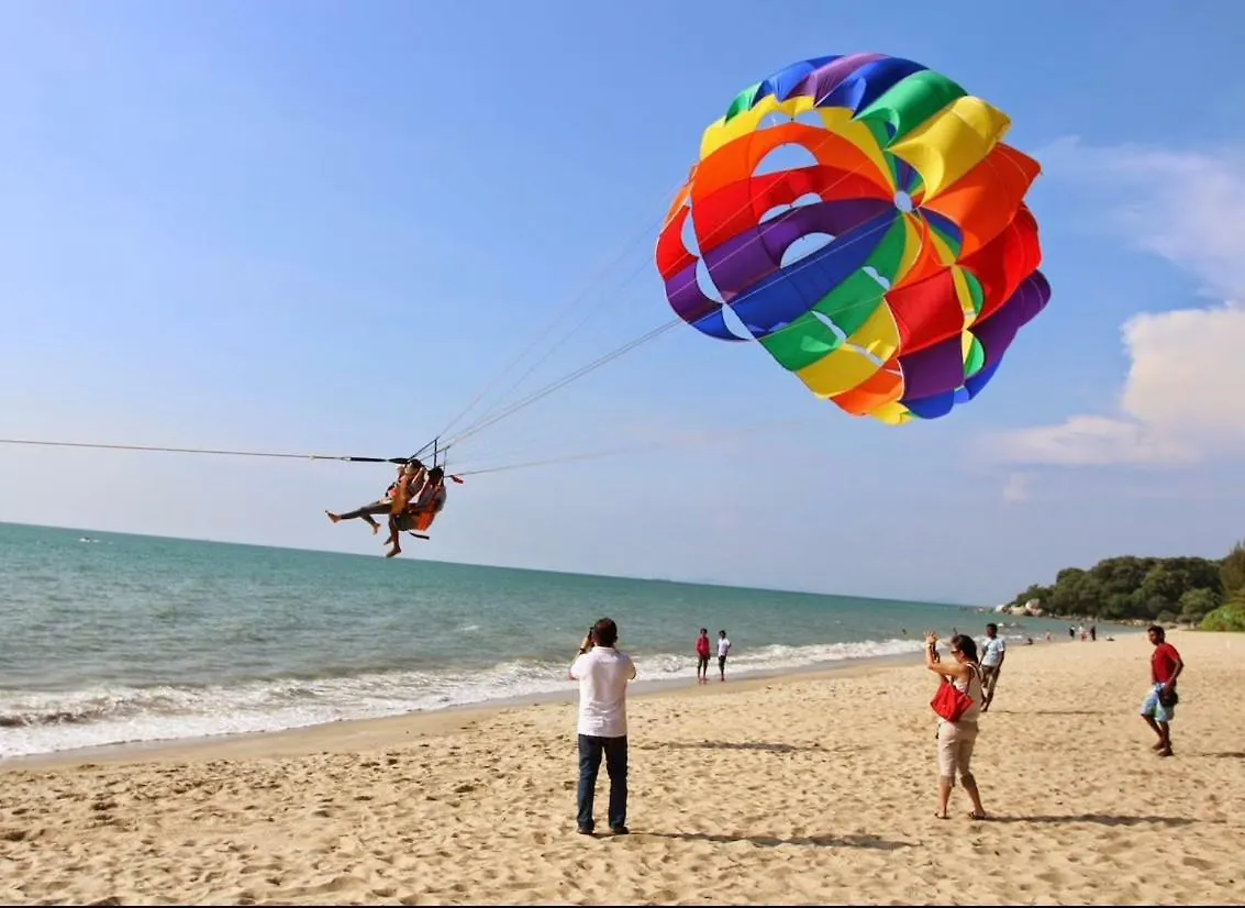 By The Sea Beach Front Apartment Batu Ferringhi 0*,  Malesia