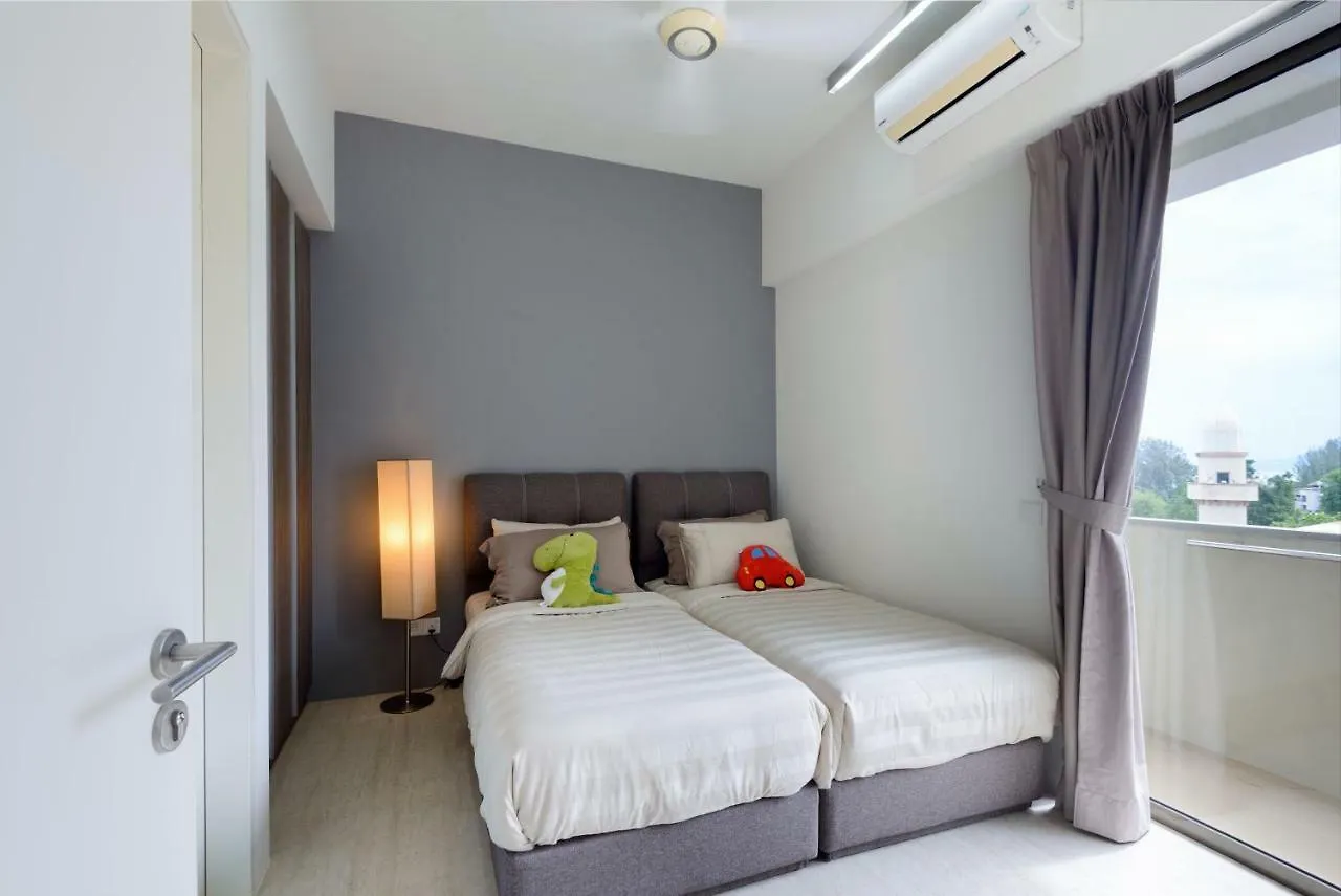 By The Sea Beach Front Apartment Batu Ferringhi