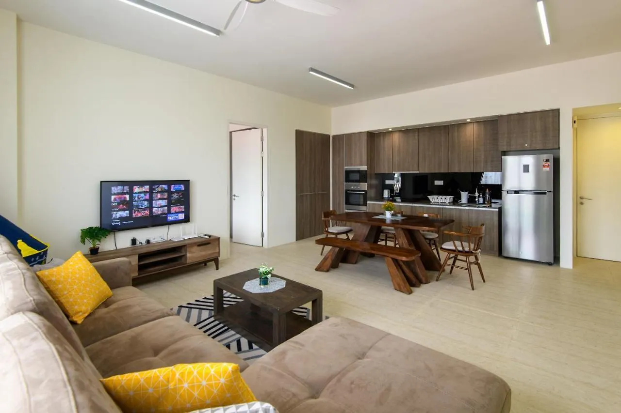 By The Sea Beach Front Apartment Batu Ferringhi 0*,  Malasia